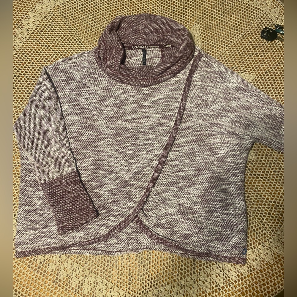 Maroon sweater